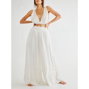 BLACK Free People Angie’s set. Medium